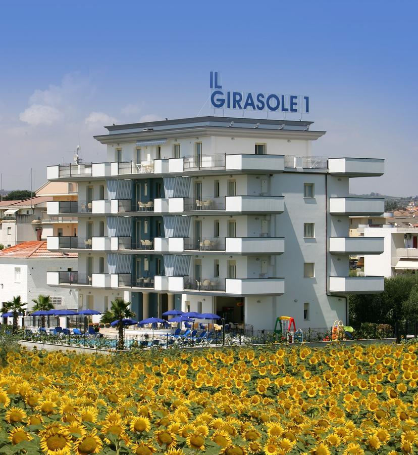 Residence Il Girasole 1 Alba Adriatica Kültér fotó